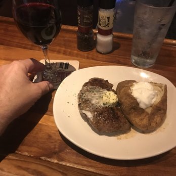 Outback Steakhouse - Steakhouses Near Me - Secaucus, New Jersey