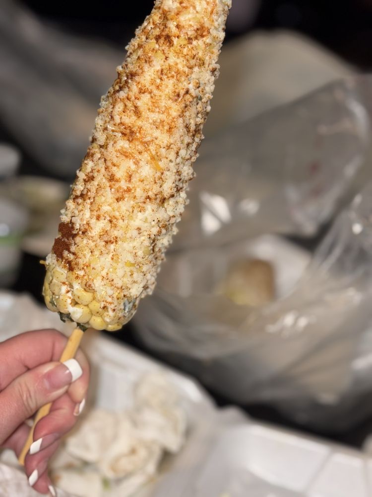 Taco Y Taco - Photo 3