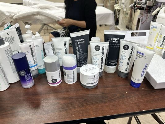 1st Academy of Beauty, 8823 Garvey Ave, Unit B1, Rosemead, CA