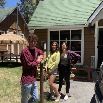 Grey Squirrel Resort & Vacation Rental Homes - Big Bear Lake, CA