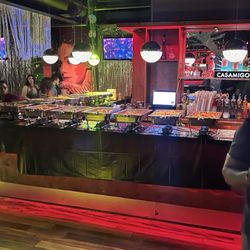 46 Lounge - Buffet area