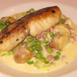 The Green Hen - Pan Fried Hake w/ peas and white wine sauce