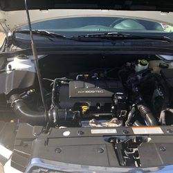 Exclusive Detail Works - LOOK AT THAT CLEAN ENGINE!!!