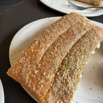 Pizza Hut - Breadsticks - Pizza Near Me - Malone, New York