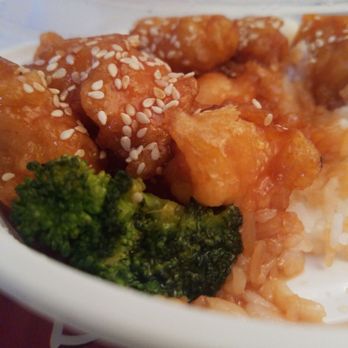 Amazing Wok - Sesame chicken with white rice - Chinese Near Me - East Rockaway, New York Amazing Wok - Sesame chicken with white rice - Chinese Near Me - East Rockaway, New York