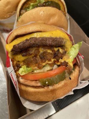 In-N-Out Burger by null