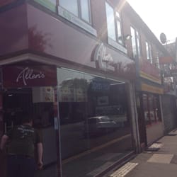 Allen's Fried Chicken - Shop front.