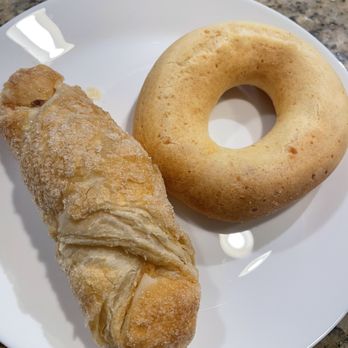 Ricopan Bakehouse - Rosca de Queso and Quesito - Desserts Near Me - Tampa, Florida Ricopan Bakehouse - Rosca de Queso and Quesito - Desserts Near Me - Tampa, Florida