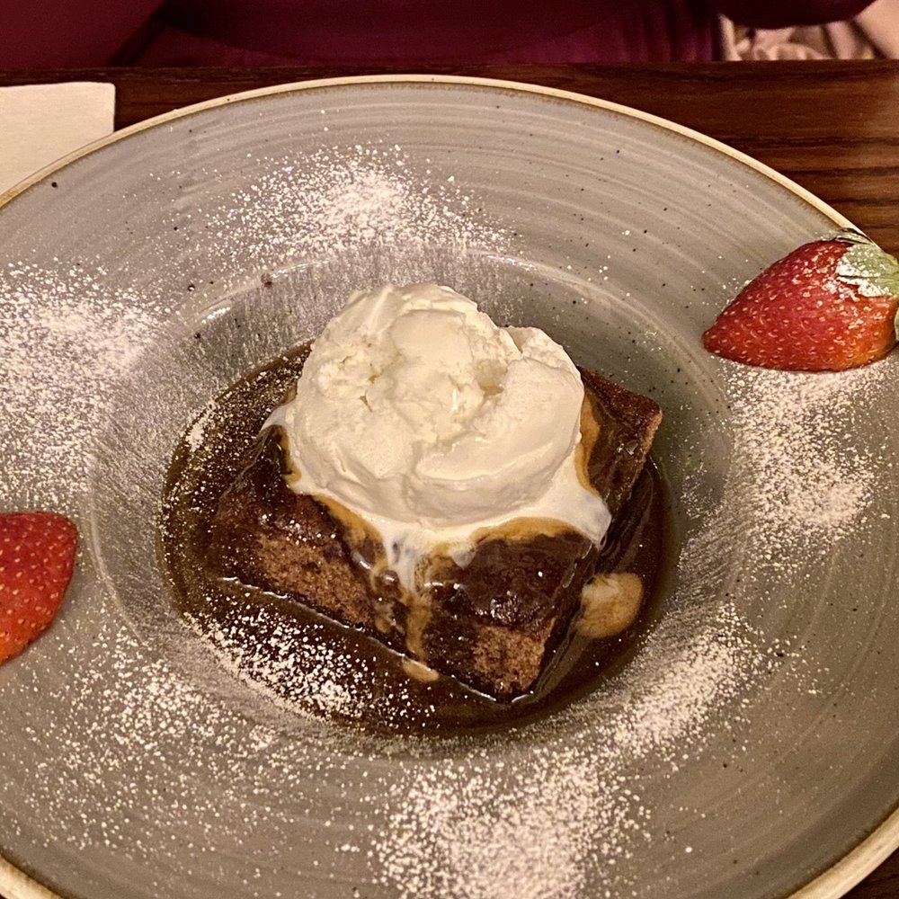 Theatre Royal Bar - Sticky pudding - Pubs Near Me - Edinburgh, EDH Theatre Royal Bar - Sticky pudding - Pubs Near Me - Edinburgh, EDH