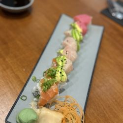 Denko Asian Eatery - Rainbow roll