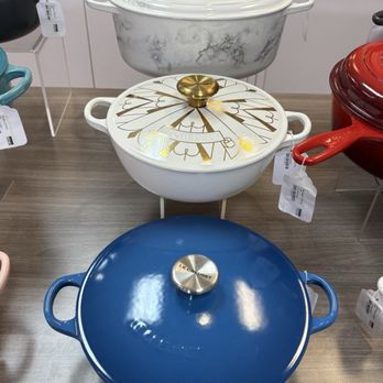 Le Creuset Outlet Store - Tableware Near Me - Vacaville, California Le Creuset Outlet Store - Tableware Near Me - Vacaville, California