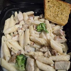 The Local - Chicken penned Alfredo
