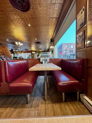 Greenspot Restaurant - Smoked Meat - Breakfast - Burgers by null