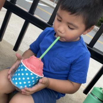 Richie's Retail Slush & Food - Strawberry Lemonade slush - Ice Cream & Frozen Yogurt Near Me - Everett, Massachusetts Richie's Retail Slush & Food - Strawberry Lemonade slush - Ice Cream & Frozen Yogurt Near Me - Everett, Massachusetts