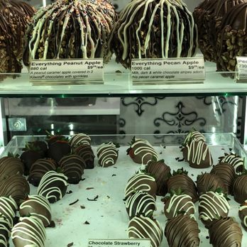 Kilwins Ice Cream - Chocolate - Fudge - Chocolatiers & Shops Near Me - St. Petersburg, Florida Kilwins Ice Cream - Chocolate - Fudge - Chocolatiers & Shops Near Me - St. Petersburg, Florida