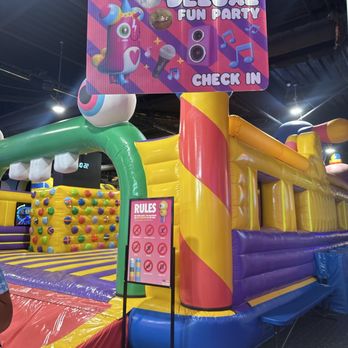 Funbox Arcadia - Indoor Playcenter Near Me - Arcadia, California