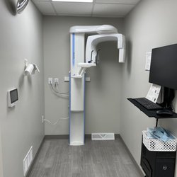 Luminous Smiles Dental Studio by Dr Joseph Liu - CBCT