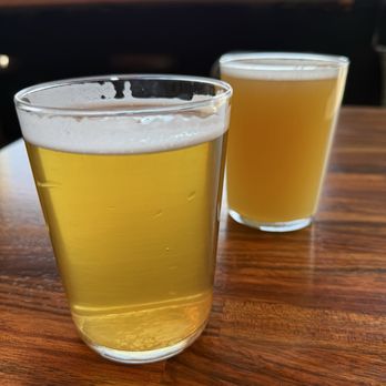Late Start - Eazy In White Wheat Ale Santorini Nights Hazy IPA - Breweries Near Me - Tampa, Florida