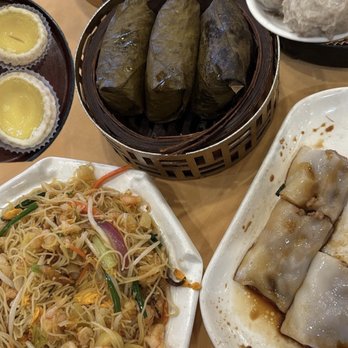 Emperor Seafood Restaurant 帝皇御宴 - Dim Sum Near Me - Flushing, New York Emperor Seafood Restaurant 帝皇御宴 - Dim Sum Near Me - Flushing, New York