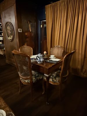 TAILLEUR RESTAURANT by null