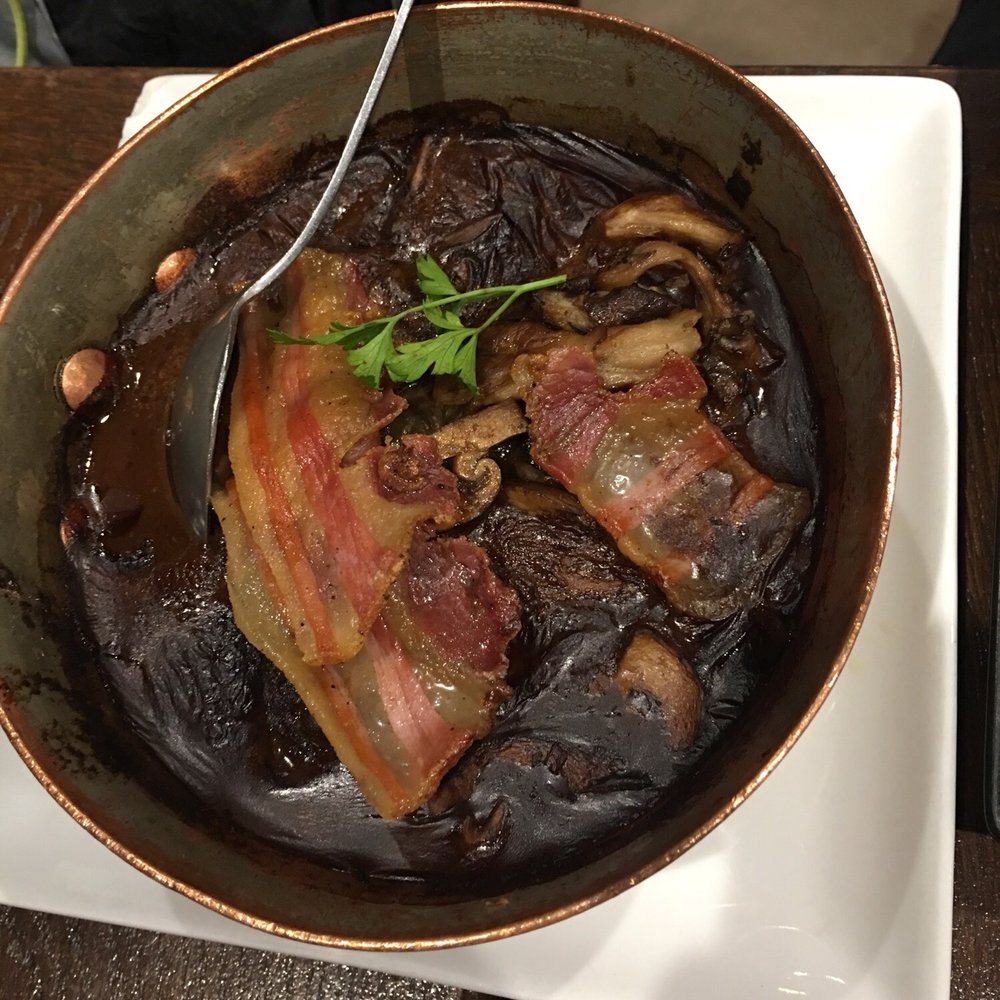Le Volant Basque - Beef bourguignon - Basque Near Me - Paris, 75 Le Volant Basque - Beef bourguignon - Basque Near Me - Paris, 75