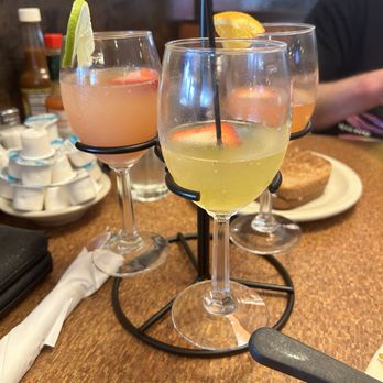 Bill's Café - Mimosa flight - Breakfast & Brunch Near Me - Pleasanton, California Bill's Café - Mimosa flight - Breakfast & Brunch Near Me - Pleasanton, California