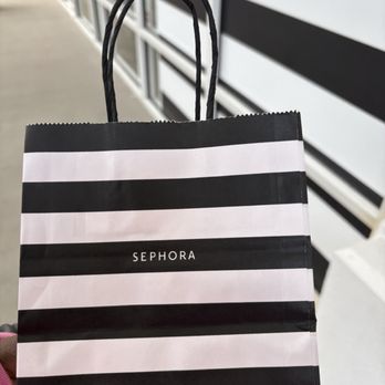SEPHORA - Cosmetics & Beauty Supply Near Me - North Charleston, South Carolina