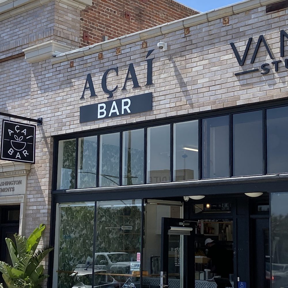 Acai bar - outside - Acai Bowls Near Me - Pasadena, California Acai bar - outside - Acai Bowls Near Me - Pasadena, California