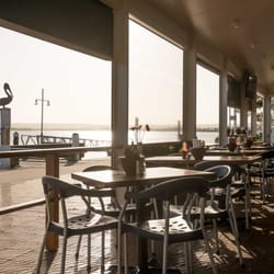 Wharf Bar & Restaurant