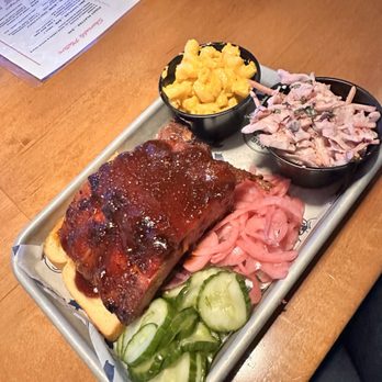 Pig Beach -West Palm Beach - BBQ Plate - Barbeque Near Me - West Palm Beach, Florida Pig Beach -West Palm Beach - BBQ Plate - Barbeque Near Me - West Palm Beach, Florida