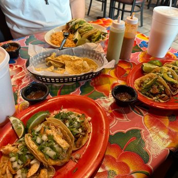 Tacomex Las Colinas - Tacos with corn and chicken/pork/beef. Complimentary salsa/chips. 2 horchatas - Mexican Near Me - Irving, Texas