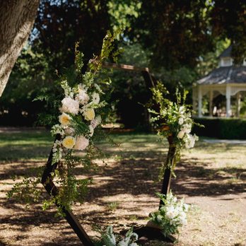 Pairs and Pieces - Florists Near Me - Danville, California