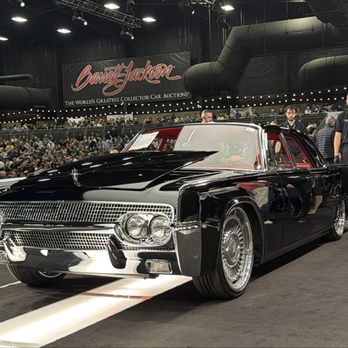 Vision Glass Werx - 61 lincoln we did all glass on and did high end ceramic detail for the barrett Jackson auction. Car sold for 200k. We got her shining! - Auto Detailing Near Me - Visalia, California Vision Glass Werx - 61 lincoln we did all glass on and did high end ceramic detail for the barrett Jackson auction. Car sold for 200k. We got her shining! - Auto Detailing Near Me - Visalia, California