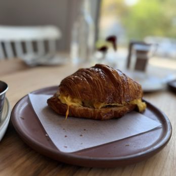 épicerie - Breakfast sandwich - Grocery Near Me - Austin, Texas épicerie - Breakfast sandwich - Grocery Near Me - Austin, Texas