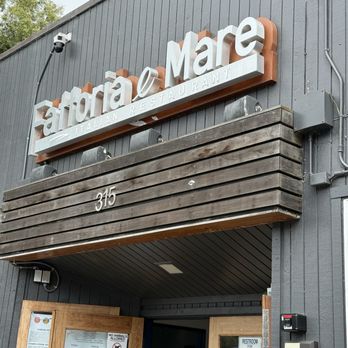 Fattoria E Mare - Italian Near Me - Half Moon Bay, California