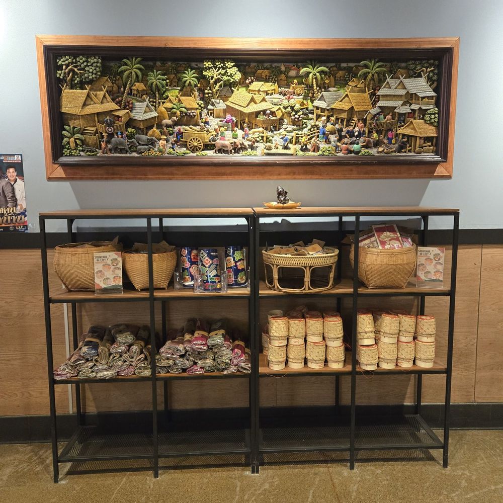 Grab Thai - Traditional decorations and tools - Thai Near Me - Hopkins, Minnesota Grab Thai - Traditional decorations and tools - Thai Near Me - Hopkins, Minnesota