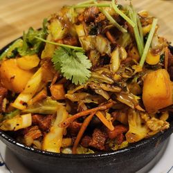 Pho Saigon - Pork clay pot. Rice and vegetables