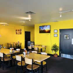 Grandma’s Seasoning Restaurant - Inside