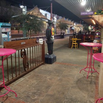 Willie's Taco Joint - Street seating - Mexican Near Me - Phoenix, Arizona Willie's Taco Joint - Street seating - Mexican Near Me - Phoenix, Arizona