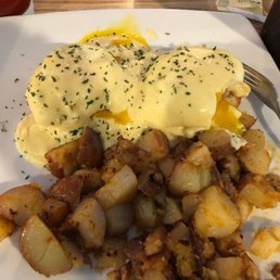 Eggs Benedict special...divine! Eggs Benedict special...divine!