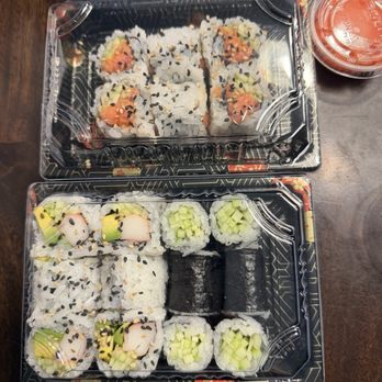 Sushi Hut & Boba - Spicy tuna and California roll - Bubble Tea Near Me - Addison, Illinois Sushi Hut & Boba - Spicy tuna and California roll - Bubble Tea Near Me - Addison, Illinois