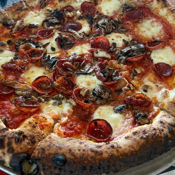 Benny's Big Time Pizzeria - Pizza Near Me - Wilmington, North Carolina