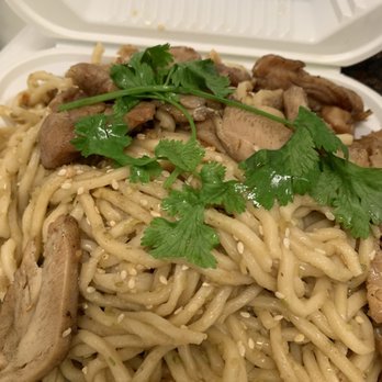 Pho Le - Garlic noodle with chicken - Chinese Near Me - Berkeley, California