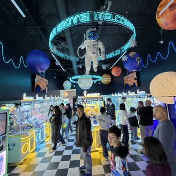 Cosmic Claw Arcade - Arcades Near Me - Elk Grove, California
