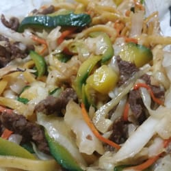 Wok's Rotisería - Chow Mien de carne