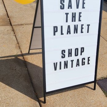 River City Retro - Antiques Near Me - St. Louis, Missouri