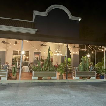 Señor Tequila Mexican Grill - Outside eating area - Mexican Near Me - Winter Springs, Florida Señor Tequila Mexican Grill - Outside eating area - Mexican Near Me - Winter Springs, Florida