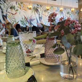 Mamimosas - Setting - Breakfast & Brunch Near Me - West Covina, California Mamimosas - Setting - Breakfast & Brunch Near Me - West Covina, California