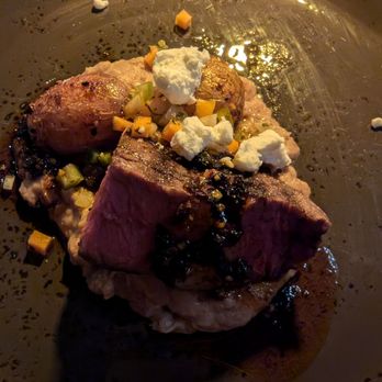Niche Restaurant - Carne asada - New American Near Me - Geneva, Illinois