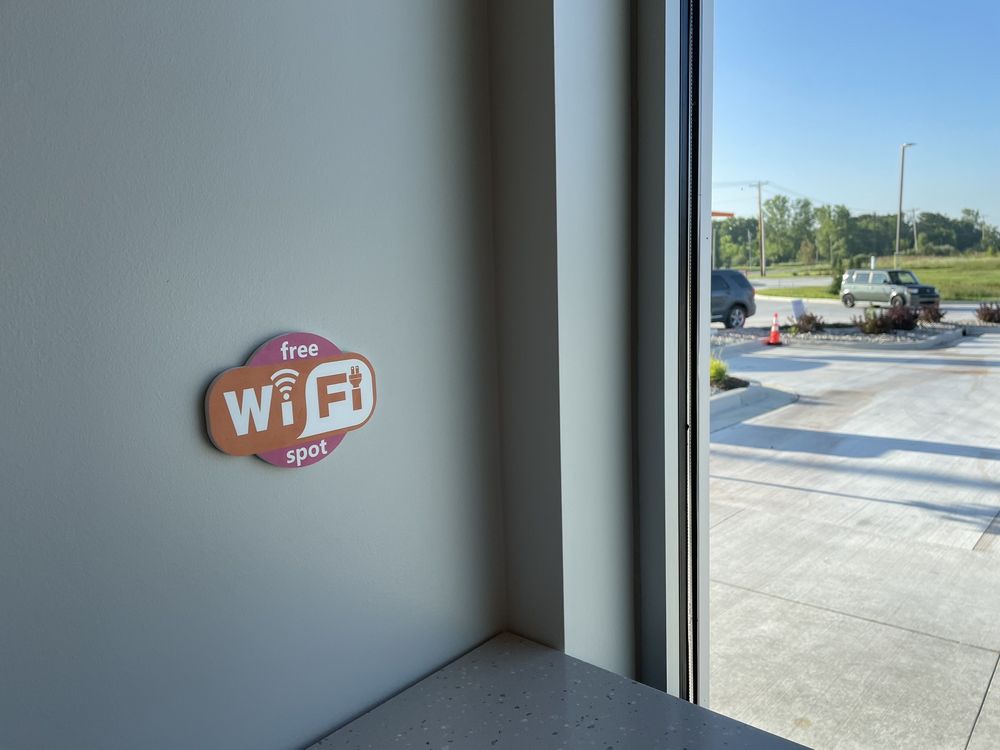 DUNKIN’ Updated October 2024 4962 E Broomfield Rd, Mount Pleasant, Michigan Donuts Phone